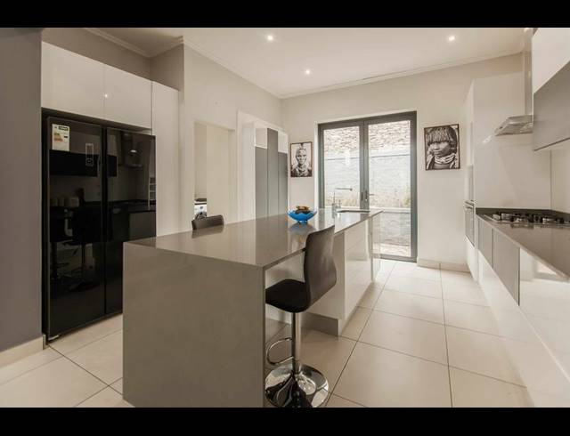 4 BEDROOM PROPERTY TO RENT IN COPPERLEAF ESTATE